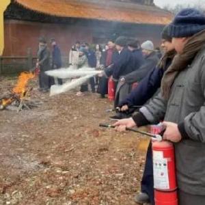 柏泉街道：筑消防屏障，护春节平安｜天鹅湖社区联合平安建设办、柏泉消防站开展节前安全演练