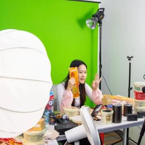 东西湖这里有个“直播工厂”！