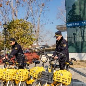 东西湖城管：“三位一体”为春节保障护航