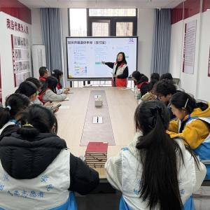 刘家墩社区开展“专业社工+志愿服务”培训，精准服务老年人