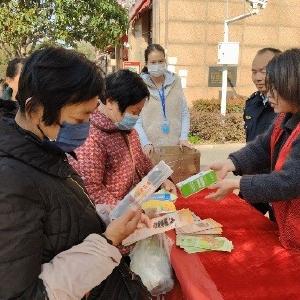 径河街稻香社区：普法宣传进家门
