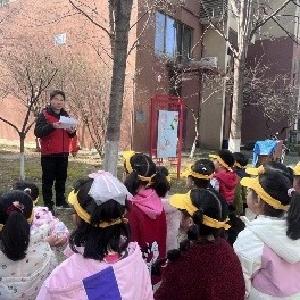 银花社区开展“春风十里 正‘植’有你”植树节活动