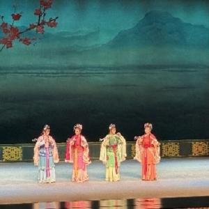 豫剧经典唱响临空港 文化惠民暖人心