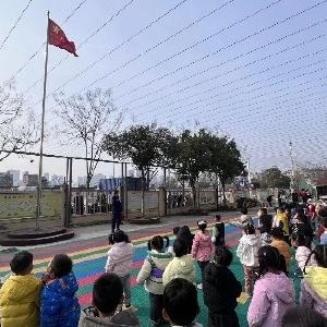 银花社区消防演练进校园，共筑安全“防火线”