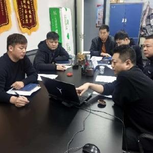 简陋快递内藏名贵白酒？东西湖警方顺线捣毁制假团伙