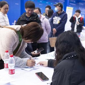 春风吹到“心坎上”！东西湖的招聘会，够“精准”！