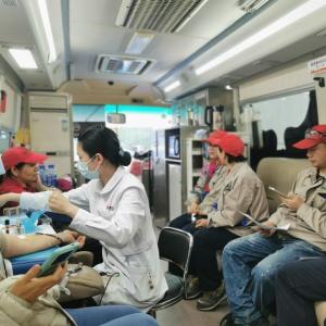 径河街电犁社区：热血践初心 五年显担当——开展无偿献血活动