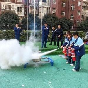 多方发力共筑“心光” 将军北路社区“灯塔守护联盟”开学季首秀