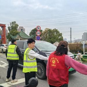 从“拥堵点”到“风景线”，将军路街“将军红”联动治理重塑堤防新貌