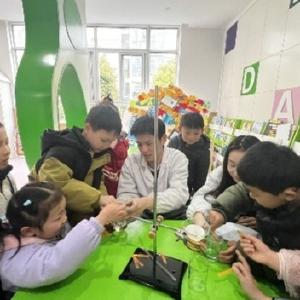 “小水滴的魔法课堂”开课！东西湖自来水公司携萌娃共绘水网画卷