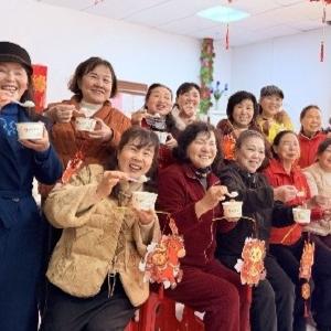 赛洛城社区：巧手拼灯闹元宵 反诈护航暖人心——元宵节主题活动