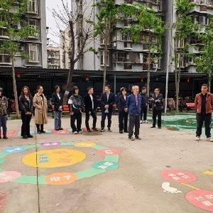 姑李路社区组织开展“同心聚力看变化 实干笃行建新功”创意主题党日活动