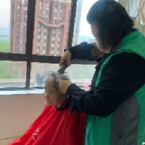 径河街永丰社区：精准护老暖人心 服务闭环显担当——开展居家老人关怀活动