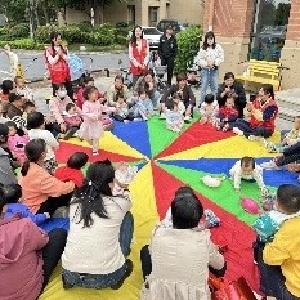 祖孙同堂学早教 老幼共育乐融融——刘家墩社区这场亲子活动真暖心