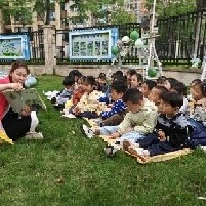 书香伴童趣 阅读润童心——奥园社区联合开展幼儿读书会活动
