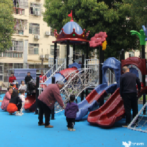 周边孩子都来玩！哪个小区的儿童乐园这么火？