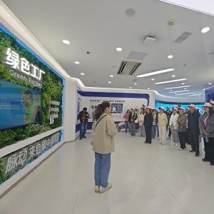 张家墩社区红心护绿志愿先行，探秘绿色工厂共护美丽家园