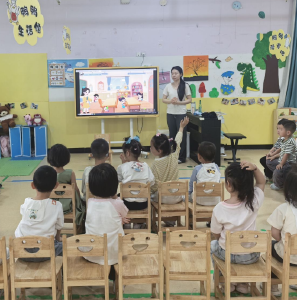 径河街道赛洛城社区：联合启正幼儿园开展“5·12全国防灾减灾日”主题消防演练活动