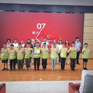 张家墩社区联合多方开展防霸凌专项行动，守护青少年成长