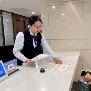 两天拿齐四张证，东西湖这样为企业“抢时间”