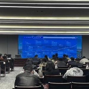 东西湖区第四期招商引资专题培训会举行