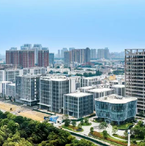 长江日报：亮相即吸引20家成长型企业入驻，吴家山老城核心地段——“产业社区”兴起