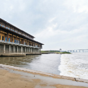 暴雨持续，东西湖多部门联动备战