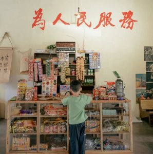 长江日报：80多位将校肩挑手扛修出“将军路”68年后，围垦纪念碑所在地成网红村