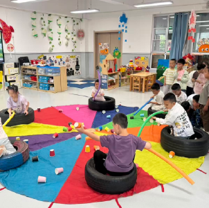 径河街道民田社区：家校社同心 童趣庆六一——携手启睿幼儿园开展六一主题游园会活动