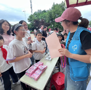 黄狮海社区举办儿童节主题市集活动