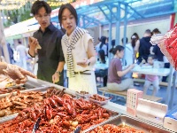 金银湖新晋烟火地标✨环轻工大食光夜市开业啦！