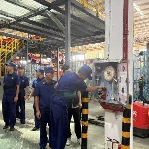 径河街青草湖社区：排查整治消防隐患 筑牢安全生产防线——开展工业园区消防安全专项检查演练工作