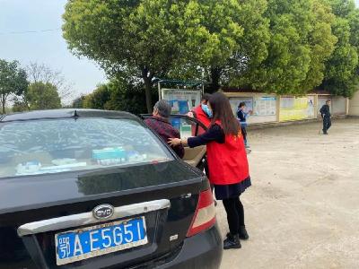 新时代文明实践 | 助力疫苗接种，张湾志愿者在行动