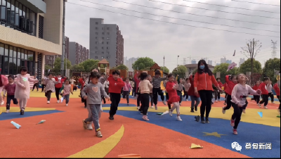 新农中心幼儿园搬“新家”啦！
