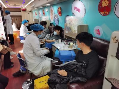 2天献血14.17万毫升！蔡甸这群大学生超热血