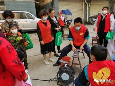 “物业牵手”帮扶 为蔡甸基层治理注入新动能