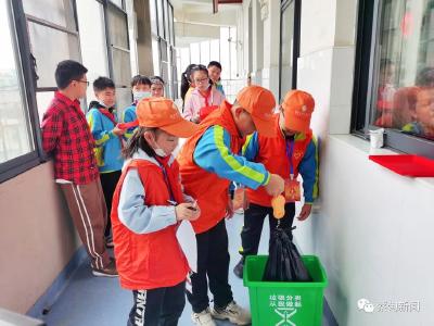 蔡甸六小拿出追“光”新招 “斤斤计较”有行动