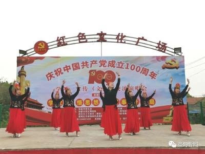 送演出、送书法······“蔡甸轻骑”说唱团走进索河街