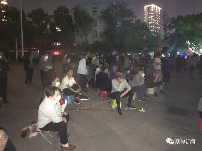 在影音中重温红色历史 蔡甸区融媒体中心送红色电影到基层