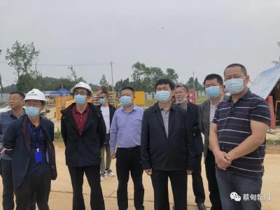 郝胜勇查看在建项目工地受灾情况时强调 尽全力把损失降到最低