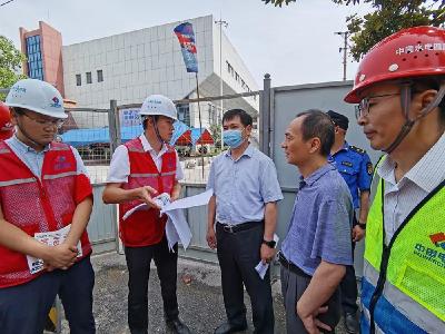 郝胜勇要求，确保城镇燃气安全生产工作横向到边、纵向到底、全向到位