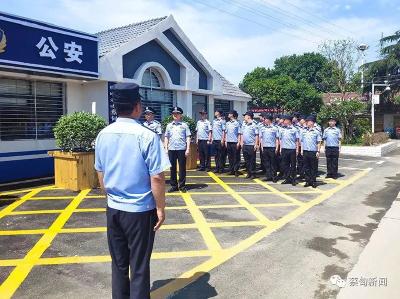 筑牢禁捕防线 执法关口前移 蔡甸区长江禁捕专业队挂牌成立