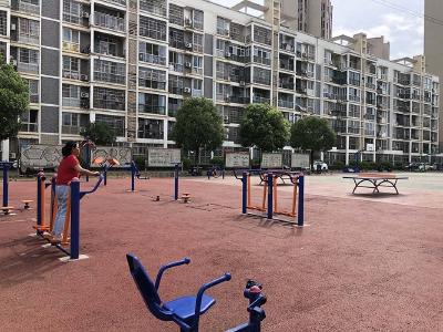 蔡甸星光村加装电梯 老年人将轻松实现“一键上下楼”