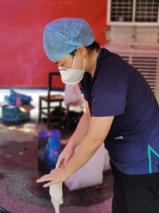 现场直击！35℃的坚守 感动这座城