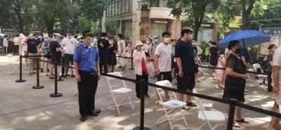 蔡甸城管系统全力做好核酸检测工作