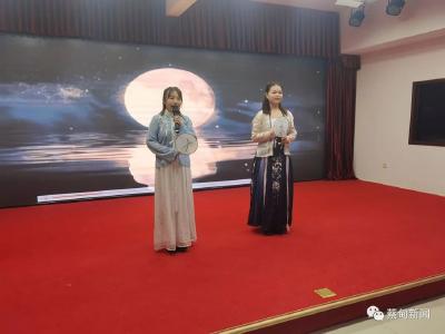 赠月饼、送爱心 龙王庙社区“邻里中秋节”情意融融