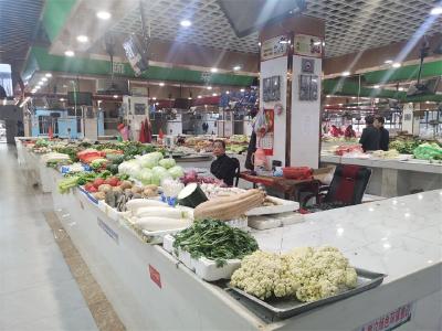 记者探访：菜价逼近肉价 菠菜一斤超10元