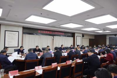 余从斌主持召开蔡甸区政府常务会议 传达学习习近平总书记近期重要指示批示精神 贯彻落实区第七次党代会等会议精神