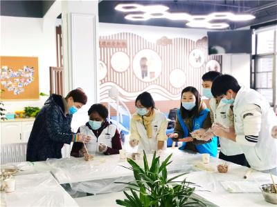 品冬食 迎新年 中法城同济社区中外居民一家亲