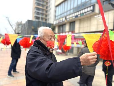 吃汤圆猜灯谜做花灯......蔡甸群众其乐融融闹元宵